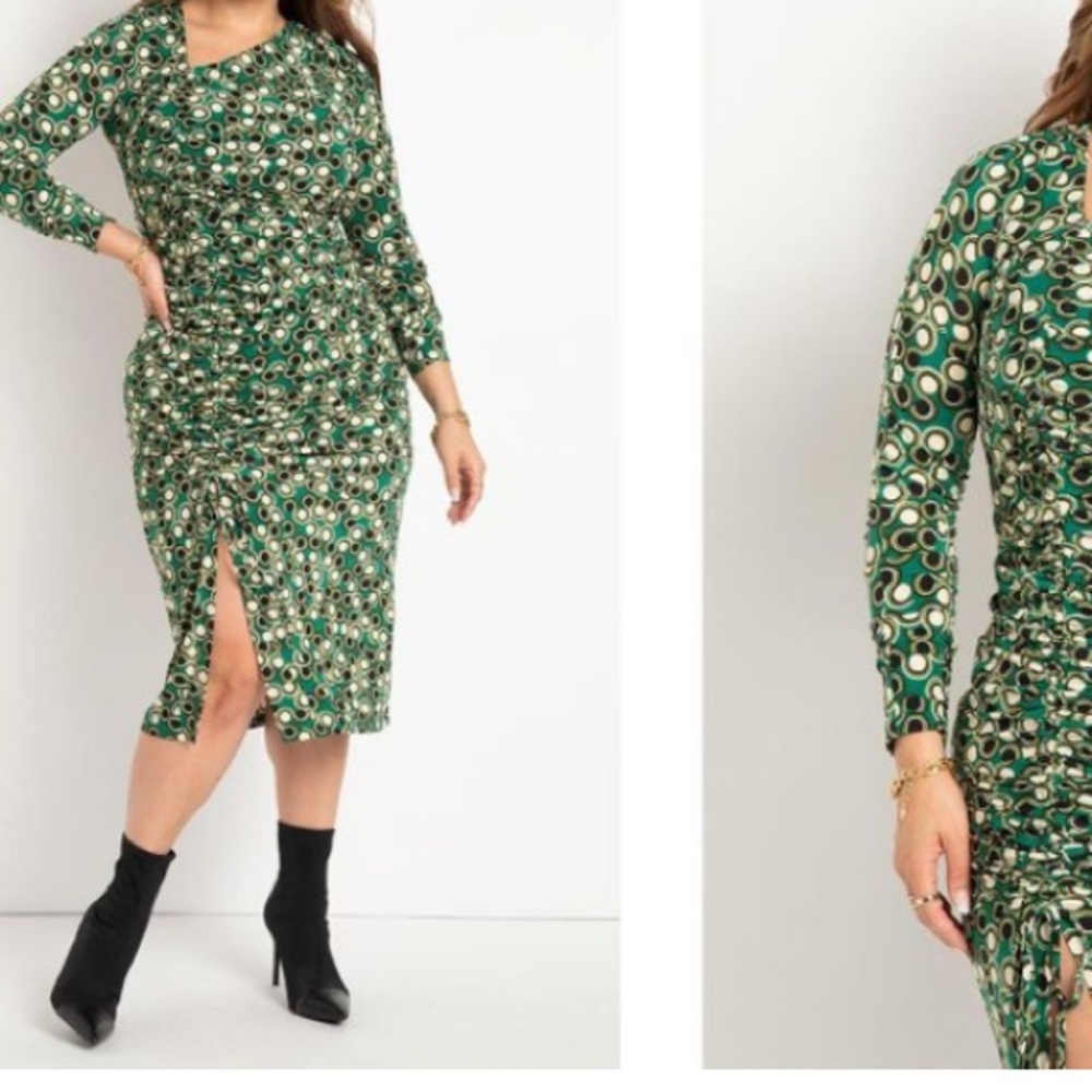 Green Ruched Dress With Slit - Picture 3 of 6